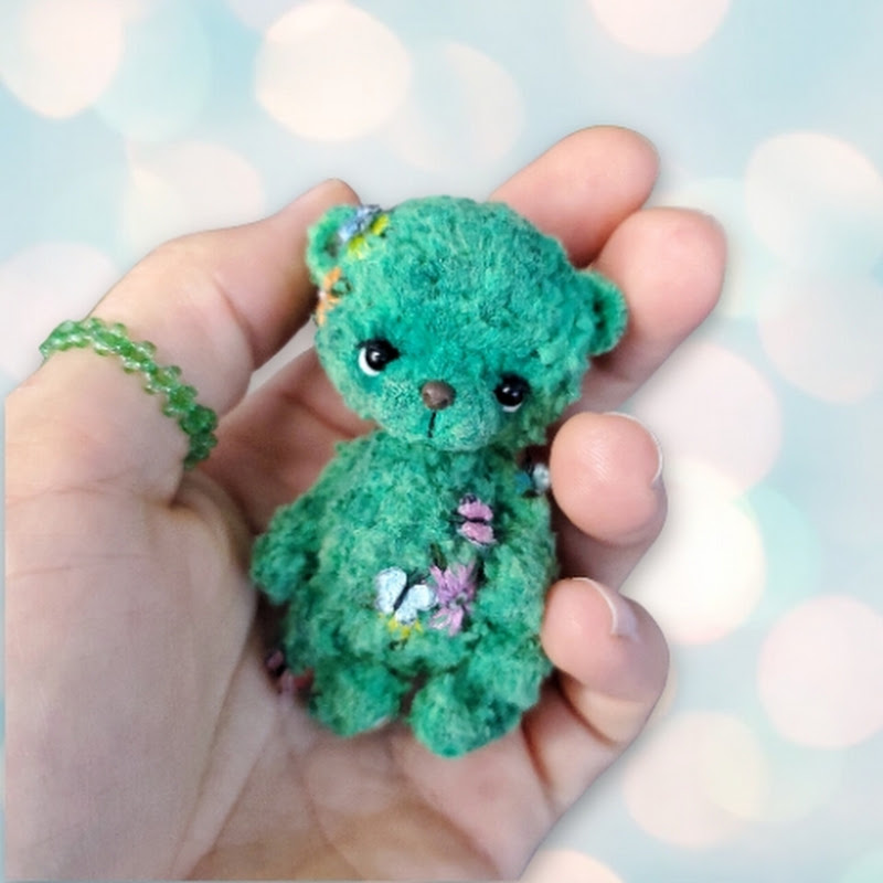 Miniature Crochet by Microtoysby