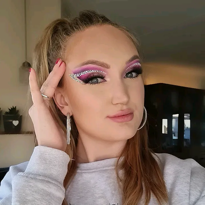 Hilde | InspireYourMakeup