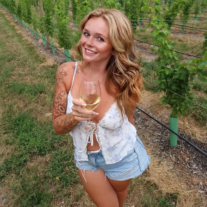 Claire Kelly