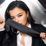 𝐓𝐡𝐚𝐳𝐳𝐢𝐚