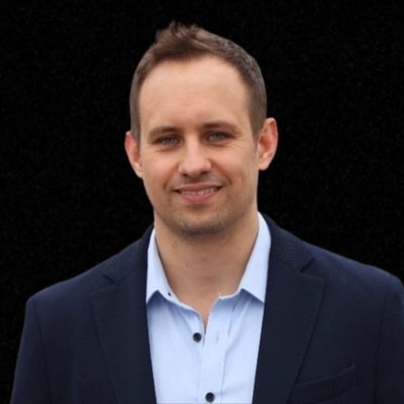 Richard Coward 英杰