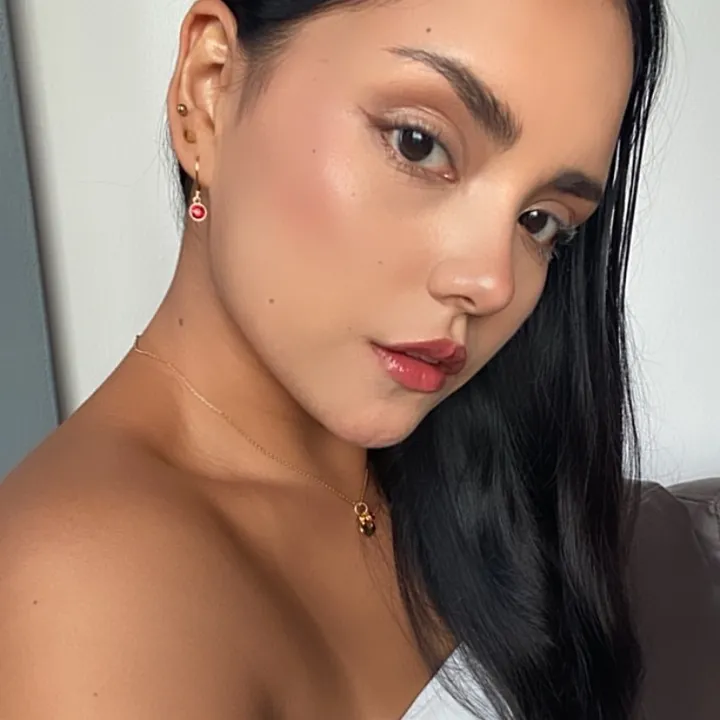 Alba Paredes