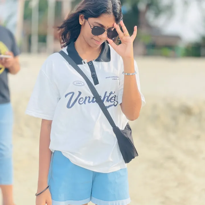 Shalini06