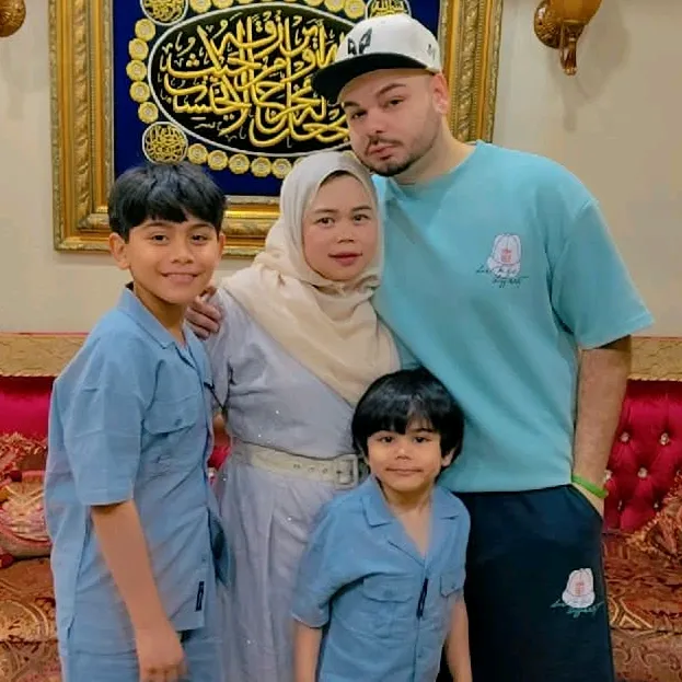 👑Alkhayyat family👑