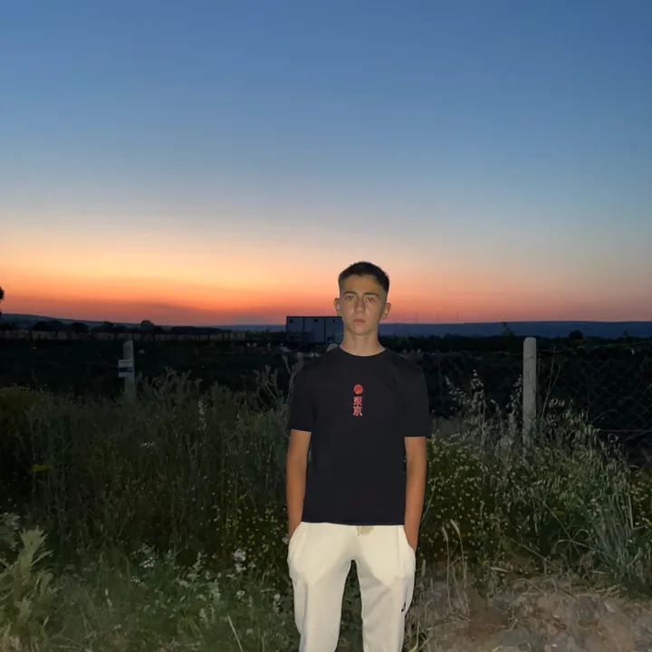 𝐆 𝐁