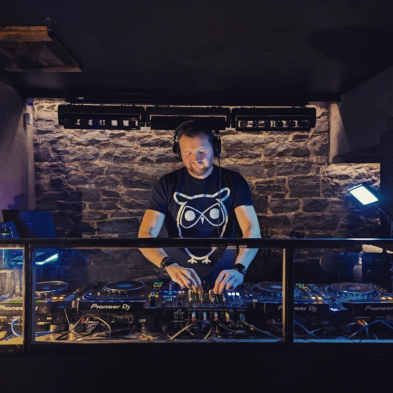 The AlCheMisT Melodic