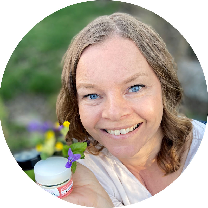 Isabell Resch • Blütenreich