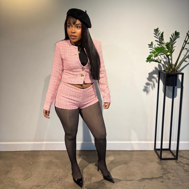 ℰ𝓁𝒾𝓈𝒶🎀