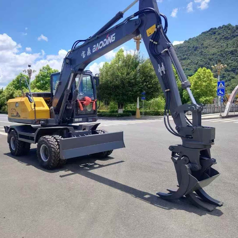 BD(Baoding) excavator & materials handler factory