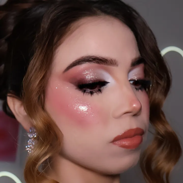 Alondralarafmakeup