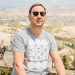 Андрей Романенко