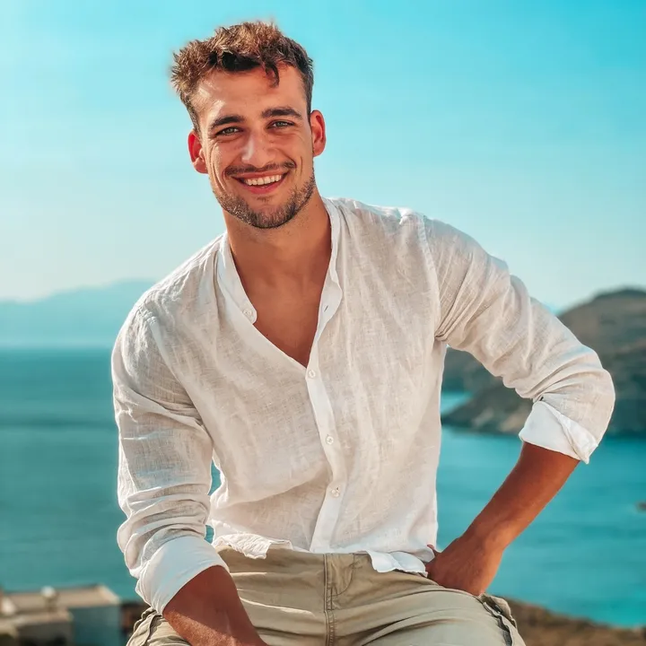 Mixail Aggelos Kritikos