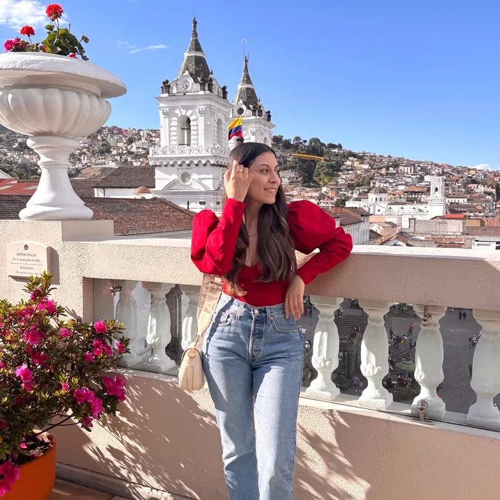 Dani Ponce