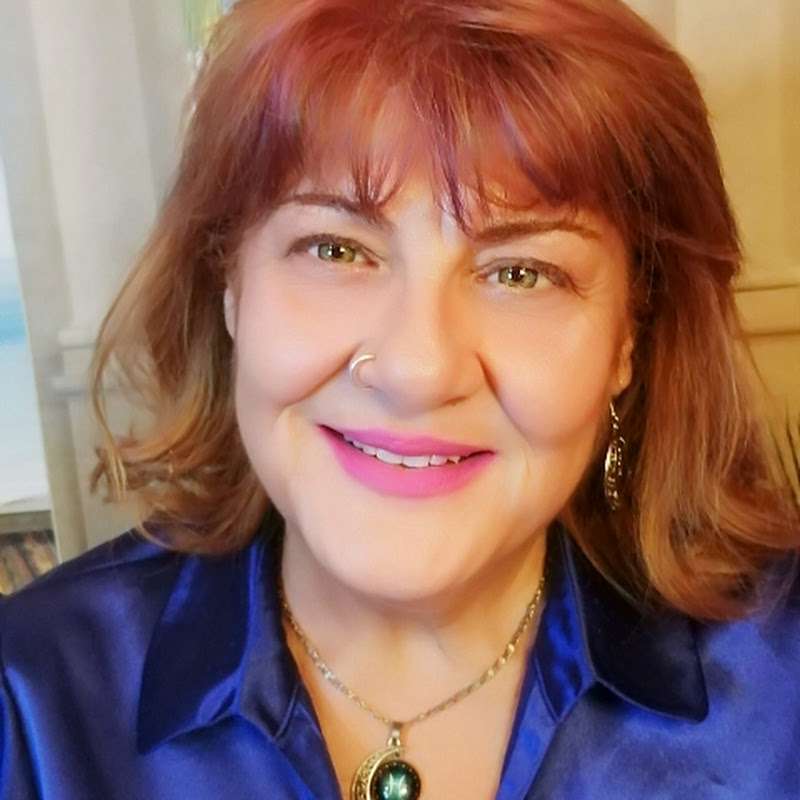 Elia Divine Empress 777