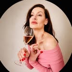 ANASTASIA | WINE & WHISKY MUSE