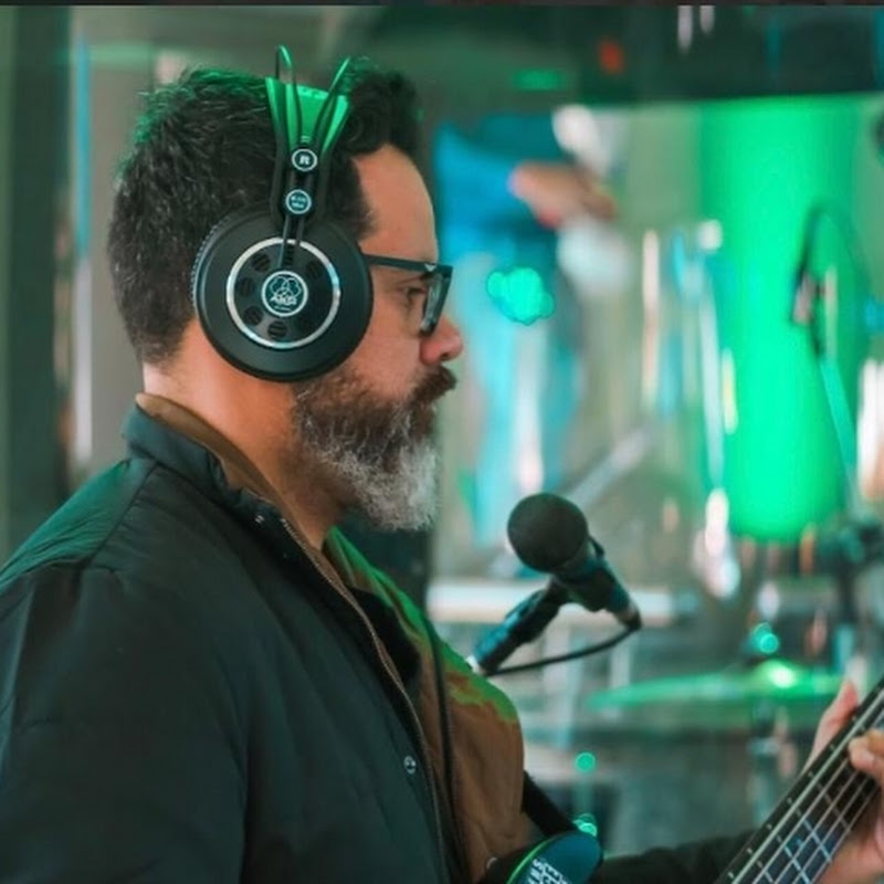 Messias Bass