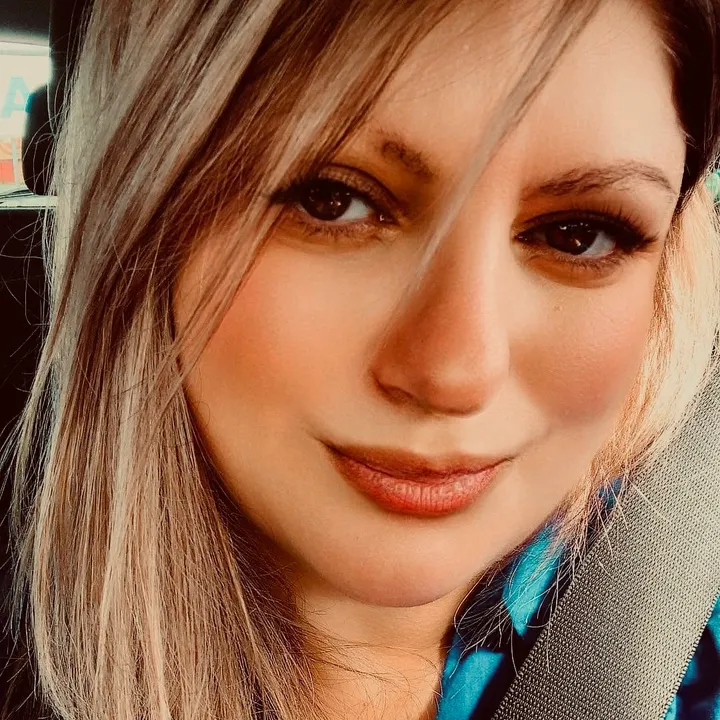 Iza 🌺Bella🌺🦂🇩🇪