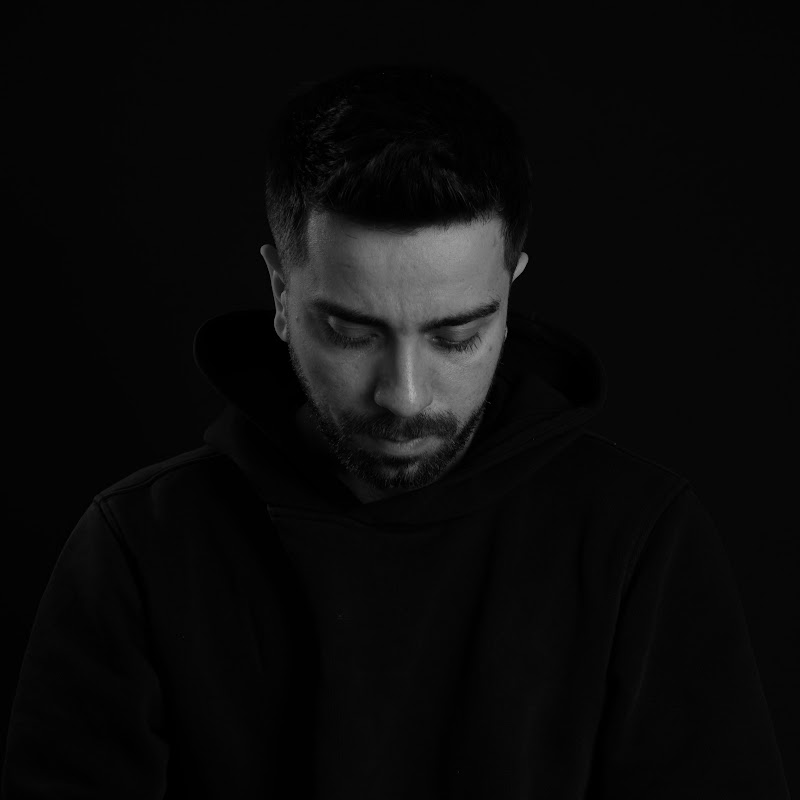 Şafak AY