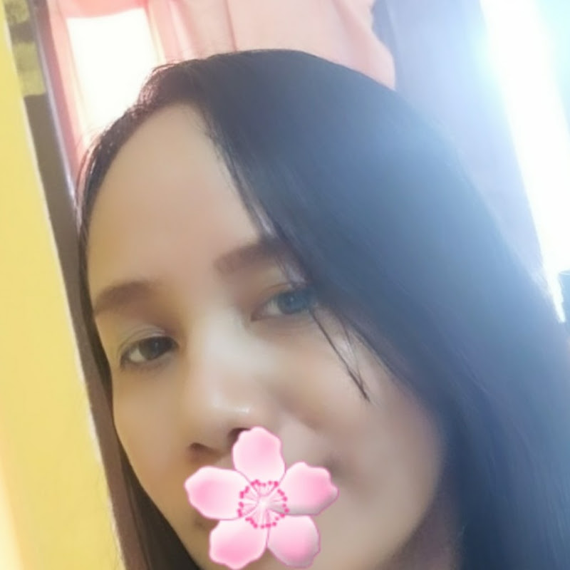 Mami Dheandra Cook's