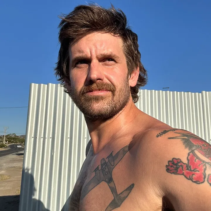Alex Shooter Williamson