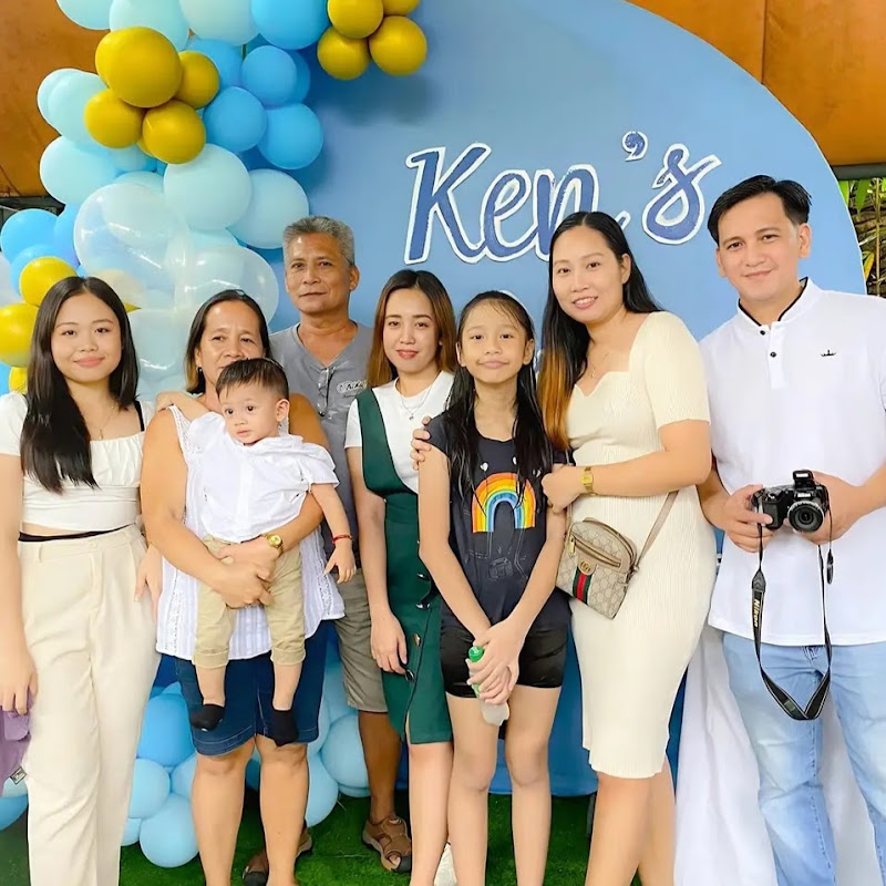 Familia Delos Reyes