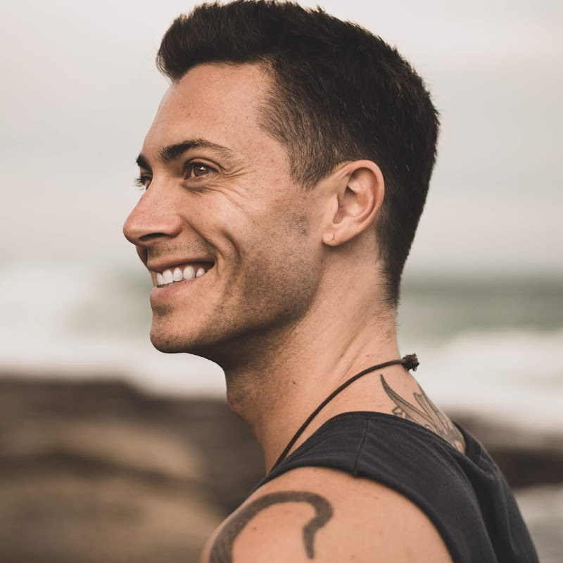 Daniel Erulian - Rune Yoga