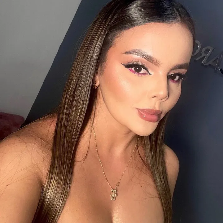 carolinamenesesmakeup