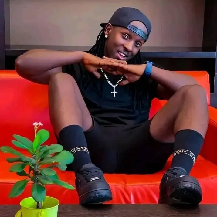 King_Himself 🤴🔱🇶🇦