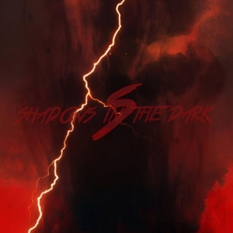 Shadows In The Dark Musica
