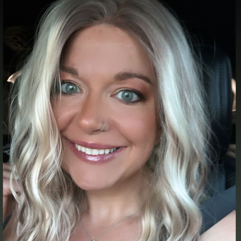 Wiggin' With Christi