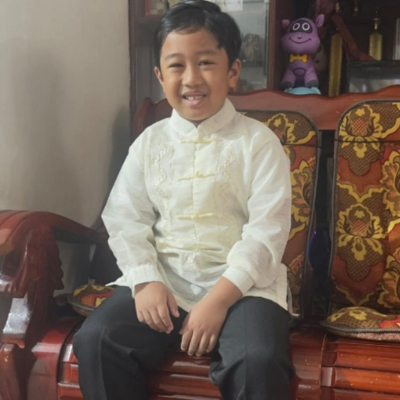 Khail Pogi