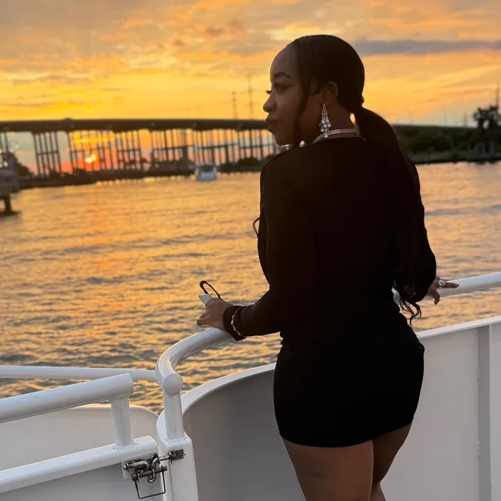 MidoriBeauty | Monique