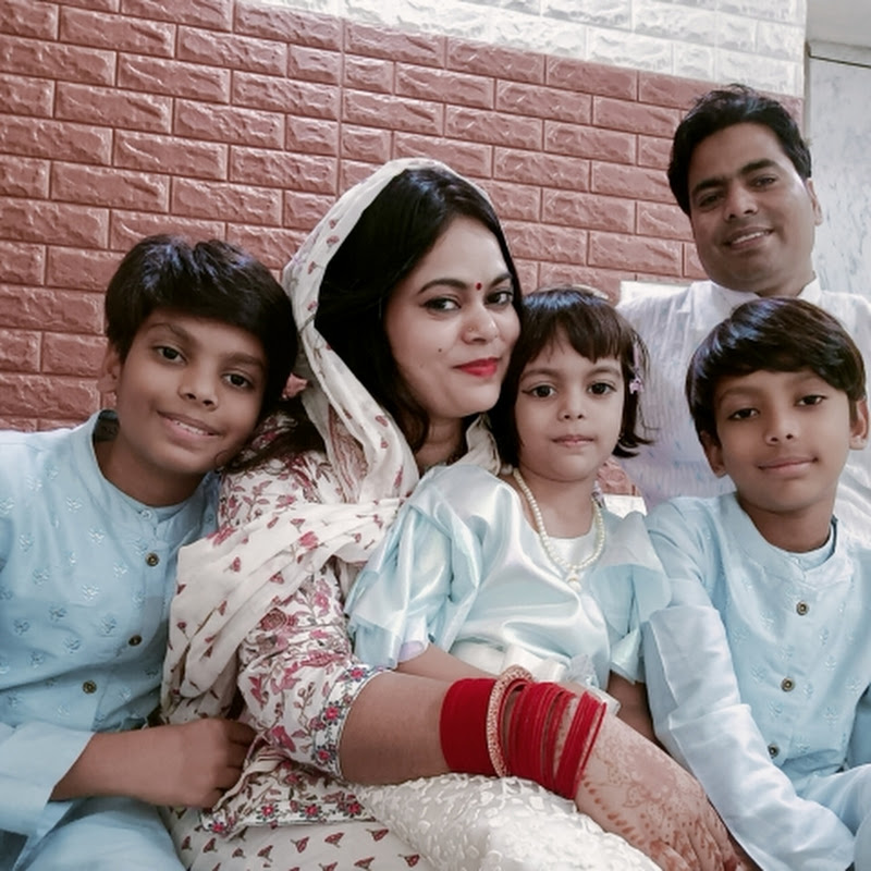 Ishrat Habib 