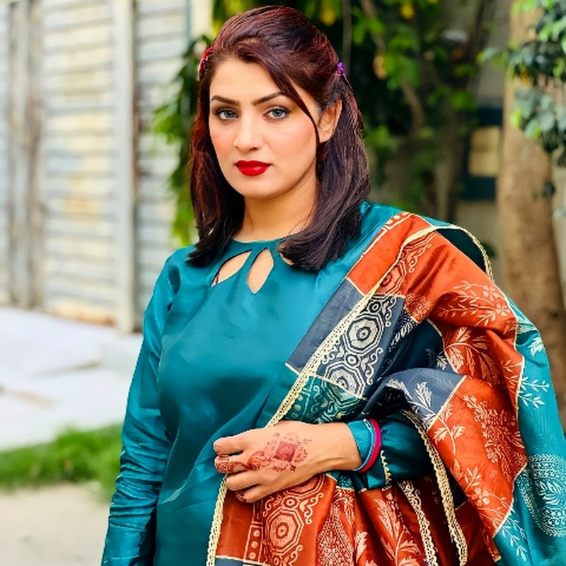 Sadia ChouhaN