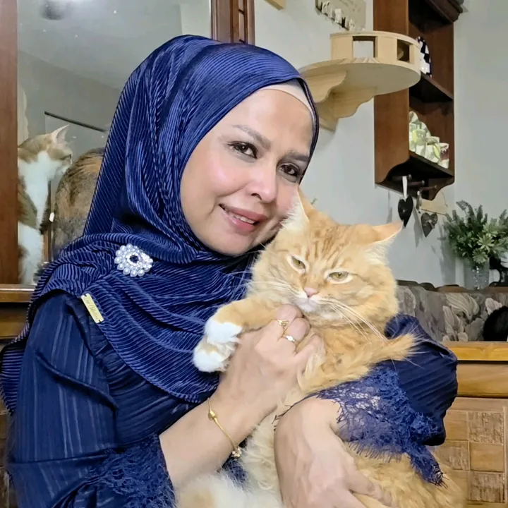 Suzi Salleh |Ohsem MummyCat 🐈