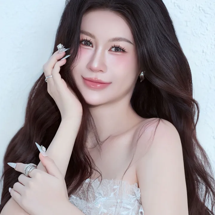 Trầm Hương 9x
