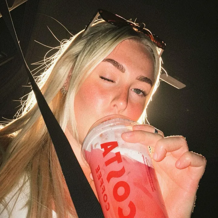 Lucy 🥥🤍☁️