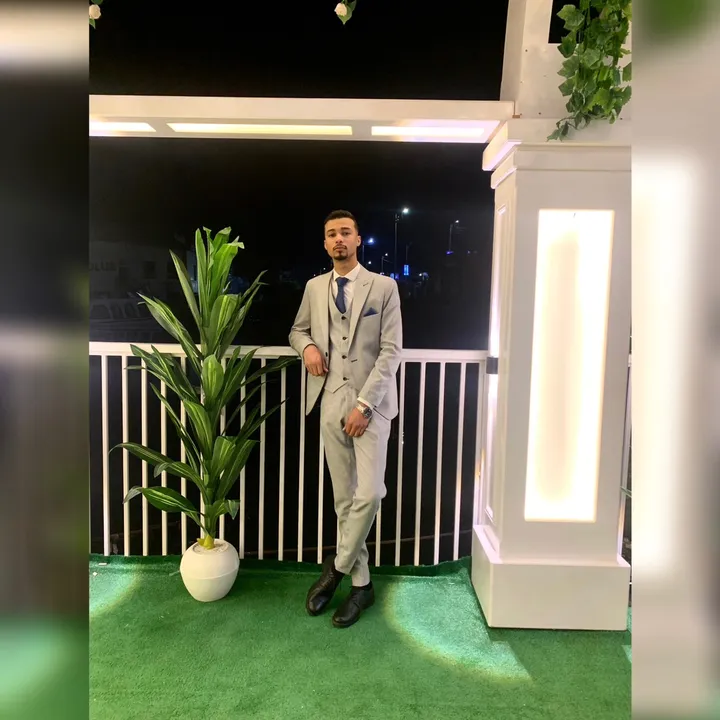 عبدالرحمن دخيل