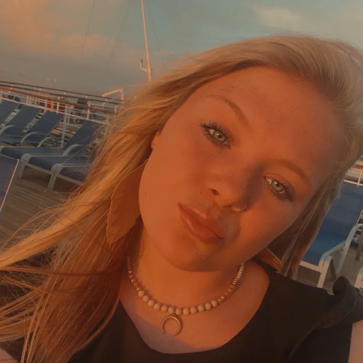 Hailey_cox9