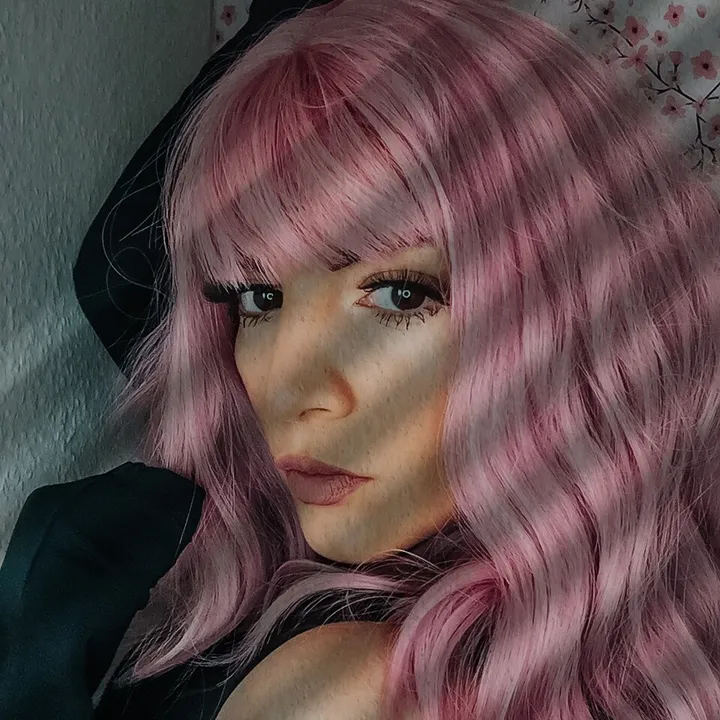 stefaniaburnitdown
