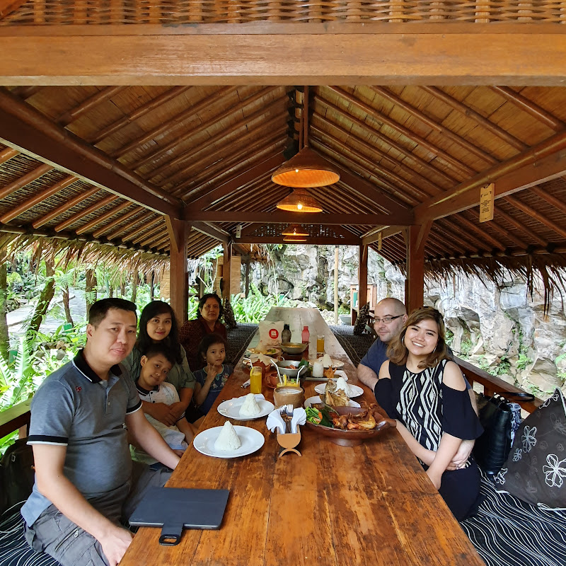 The Chubby Heboh Family