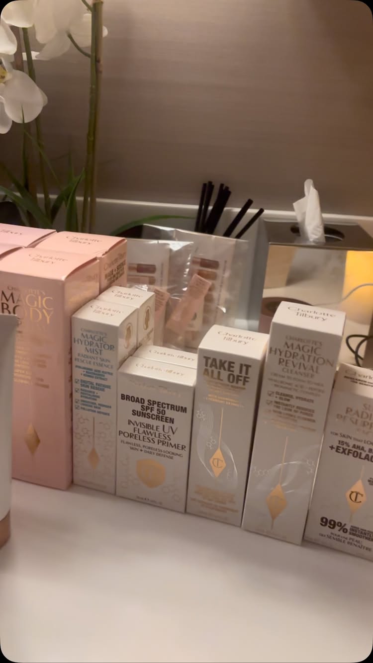 Had the absolute best day pampering myself with a flawless Charlotte Tilbury facial at Nordstrom Walnut Creek! 💄Huge thank you to the amazing team at Nordstrom for making me feel like an absolute queen. 👑 #CharlotteTilbury #NordstromBeauty #PillowTalk #WalnutCreek #nordstrom