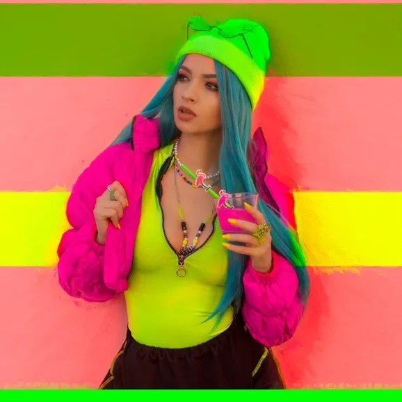 Sarah JSun