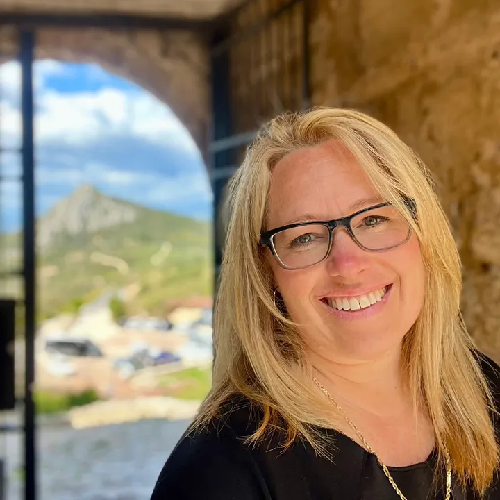 Sonya Heath - Travel Tips