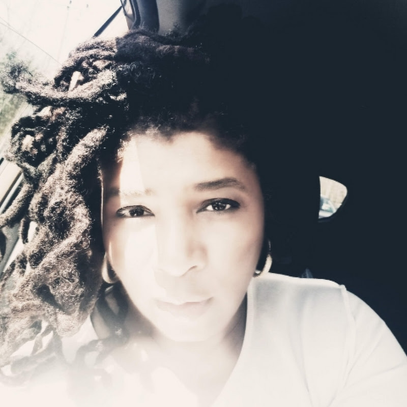 QUEEN'IKnoWhoIam
