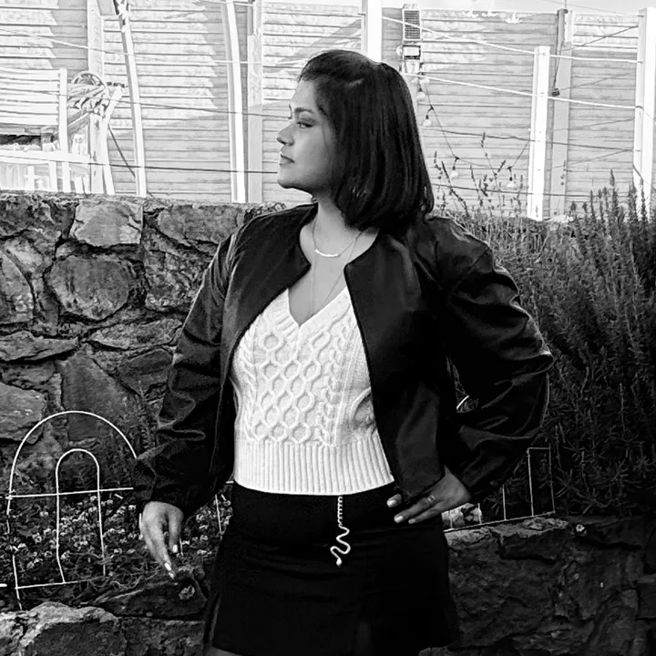 PHILANDRA 🌻