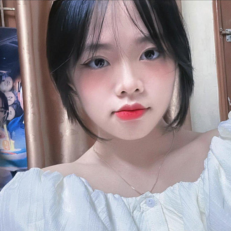 Như Quỳnh tô màu