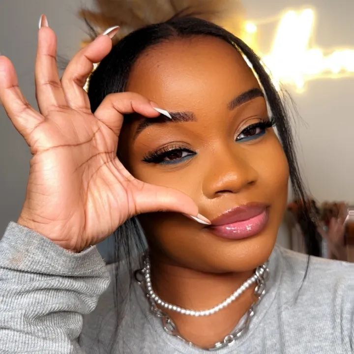 Neicy Golden ᥫ᭡