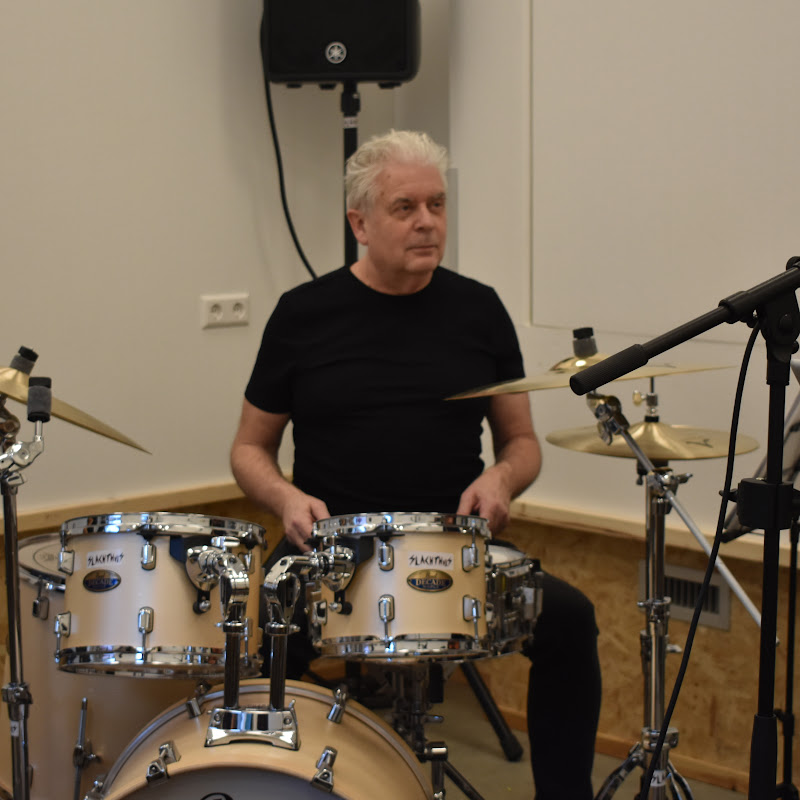 Henk Koster (Drummie Ank)
