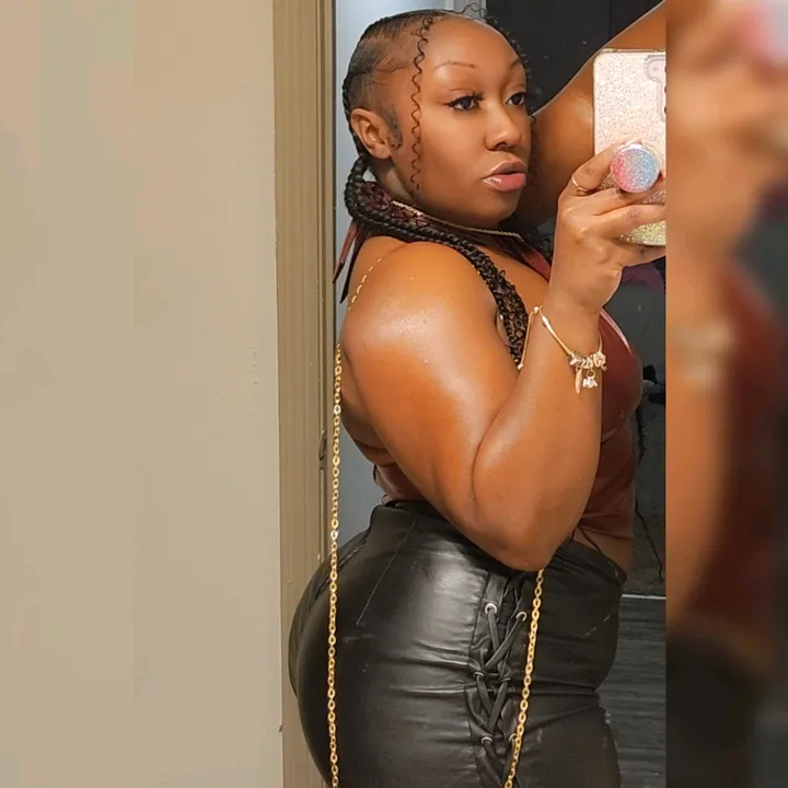 Tlady Island gyal🏳️‍🌈💚✨️